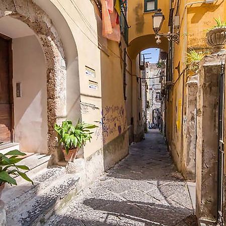 Tra Amalfi, Pompei, Paestum Apartment Salerno Phòng bức ảnh