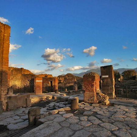 Tra Amalfi, Pompei, Paestum Apartment Salerno Ngoại thất bức ảnh