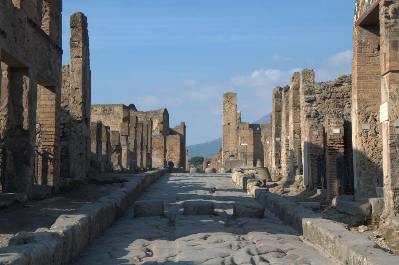Tra Amalfi, Pompei, Paestum Apartment Salerno Ngoại thất bức ảnh